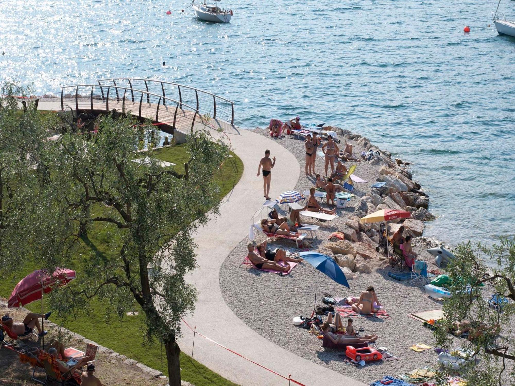 Aquacamp Hotel Brenzone sul Garda Exterior photo